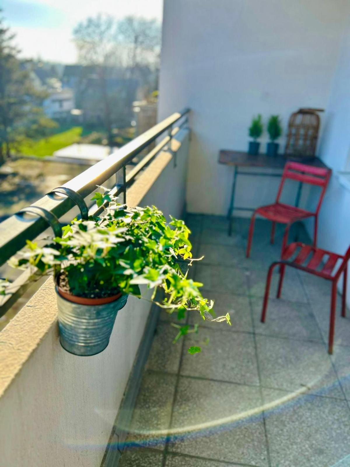 Feelslikehome - Wunderschoene Und Zentrale Wohnung Mit Balkon&Parkplatz Bochum Esterno foto